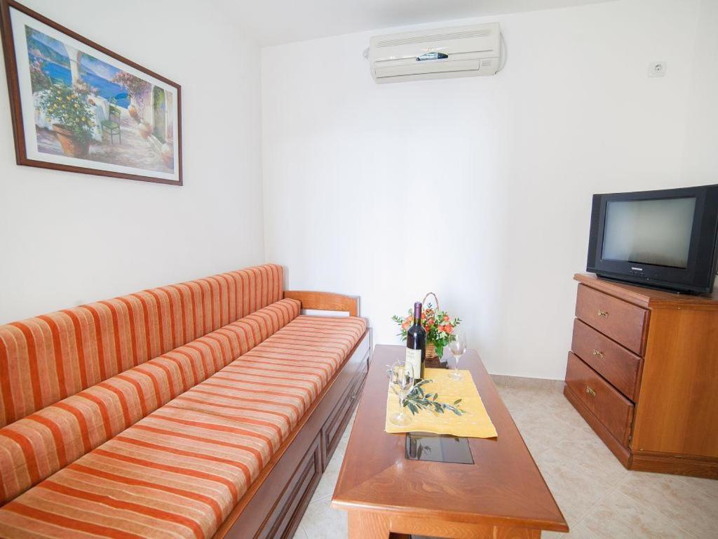 Apartments Ivan Петровац Экстерьер фото
